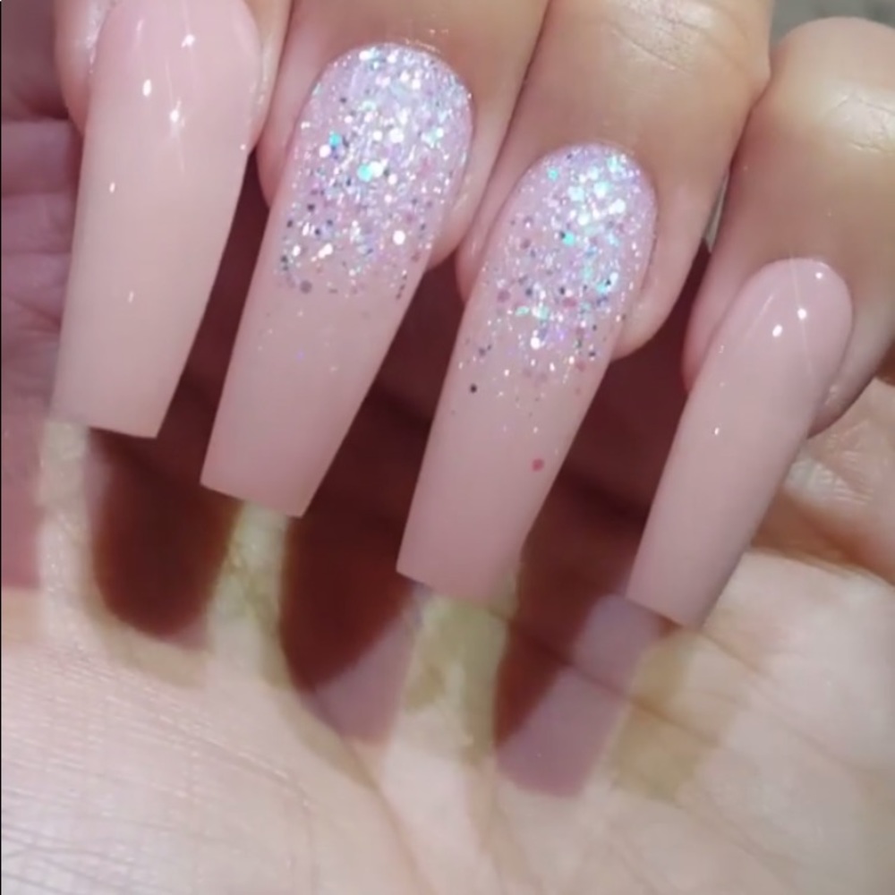 Meet your Posher, Kniasia